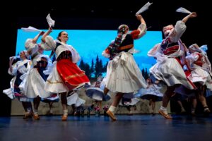 Folklórny súbor AkoDoma 