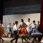 Účastníci v krojoch