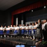 Účastníci v krojoch