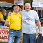 účastníci dvora, exteriér