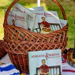 Košík a v ňom CD Adriany Fúrikovej