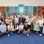 Prijatie u primátora, interiér, krajania, slávnostná atmosféra