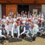 Krajanská nedeľa, exteriér, skupiny, tance, kroje