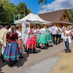 Krajanská nedeľa, exteriér, skupiny, tance, kroje
