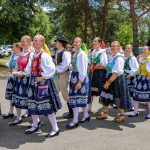 Krajanská nedeľa, exteriér, skupiny, tance, kroje