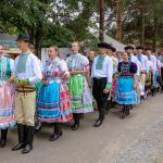 Krajanská nedeľa, exteriér, skupiny, tance, kroje