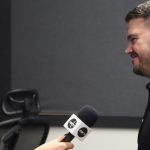 účastníci podujatia a lektori počas workshopov, interiér, technika