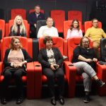účastníci podujatia a lektori počas workshopov, interiér, technika