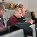 DSÚčastníci konferencie, interiér, prednášky a diskusieC03760