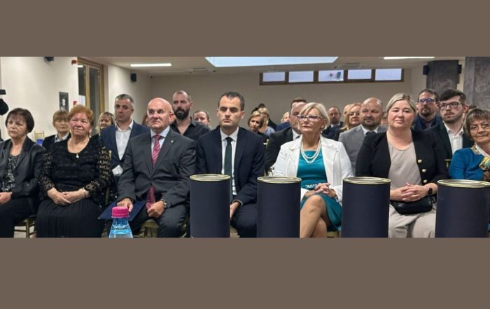 účastníci v publiku