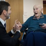 Minister J. Blanár v Írsku ocenil Jozefa Joe Veselského, významnú osobnosť slovenskej krajanskej komunity