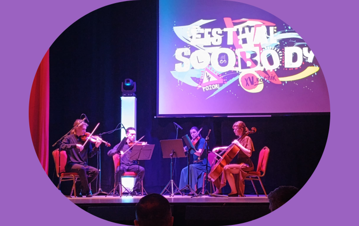 koncert, podium, otvorenie festivalu