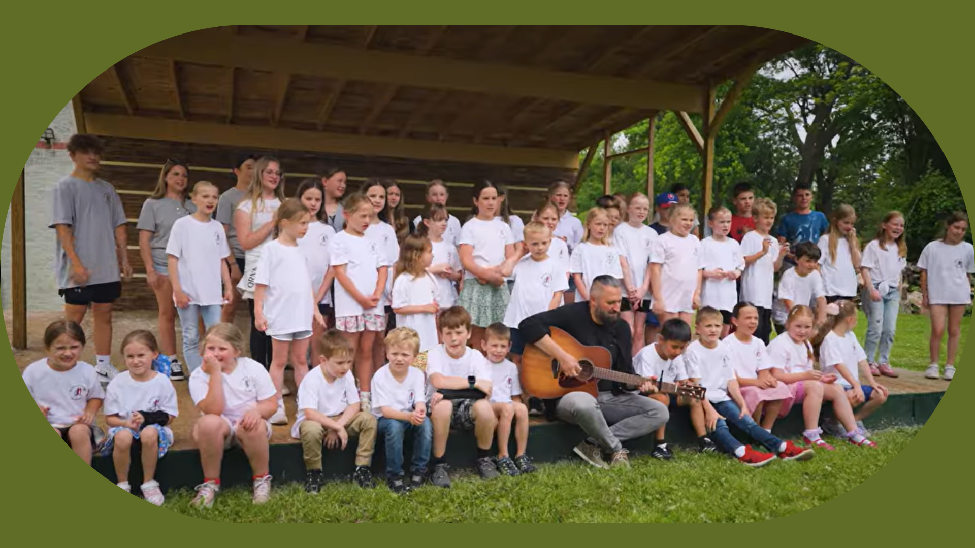 Skupinová foto, deti, exteriér