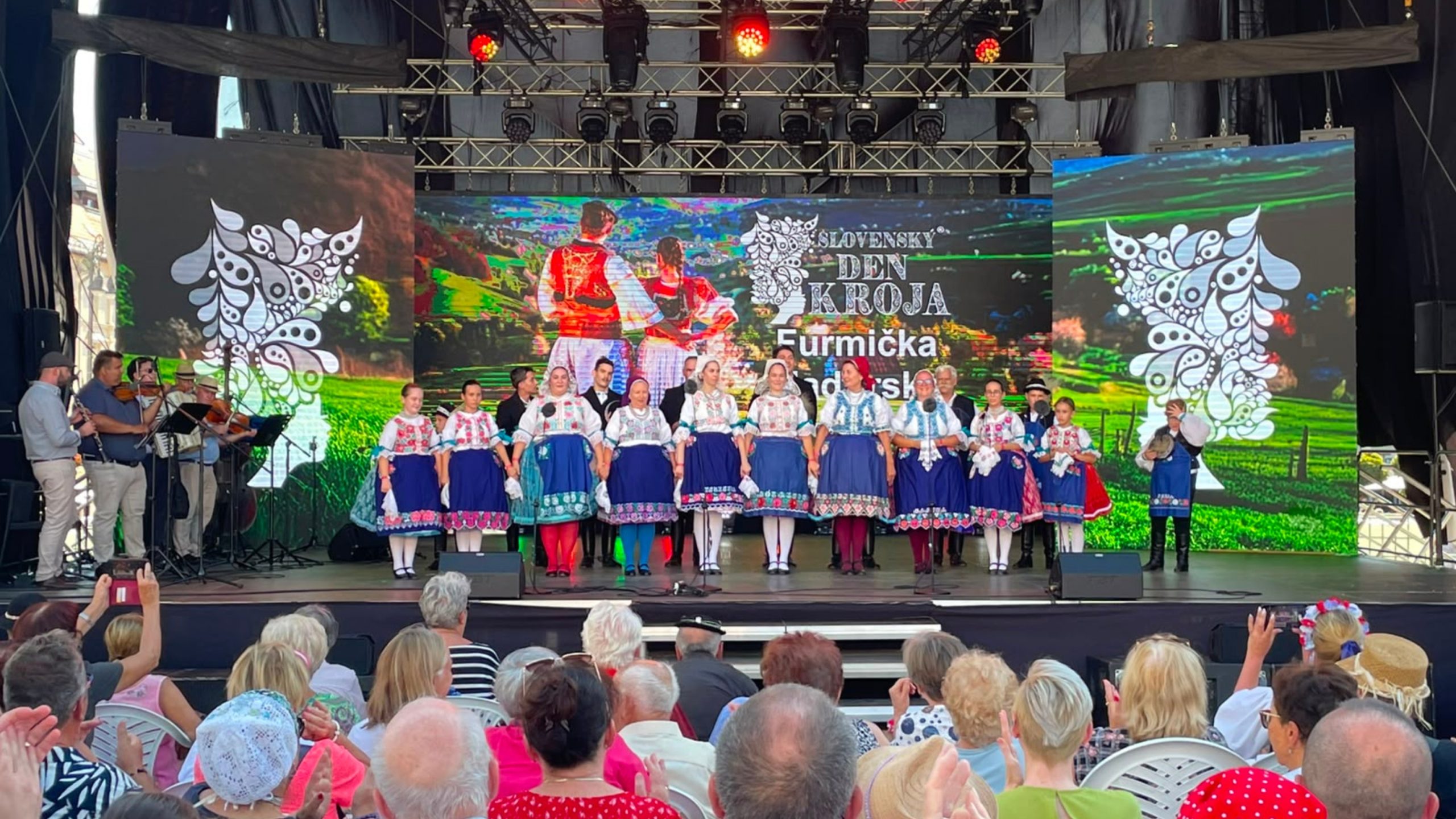 Furmička - Slovenský deň kroja
