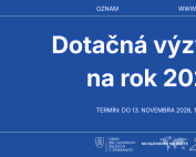 názov výzvy na modrom pozadí, biele písmo, logo ÚSŽZ a pamätné logo 20 rokov